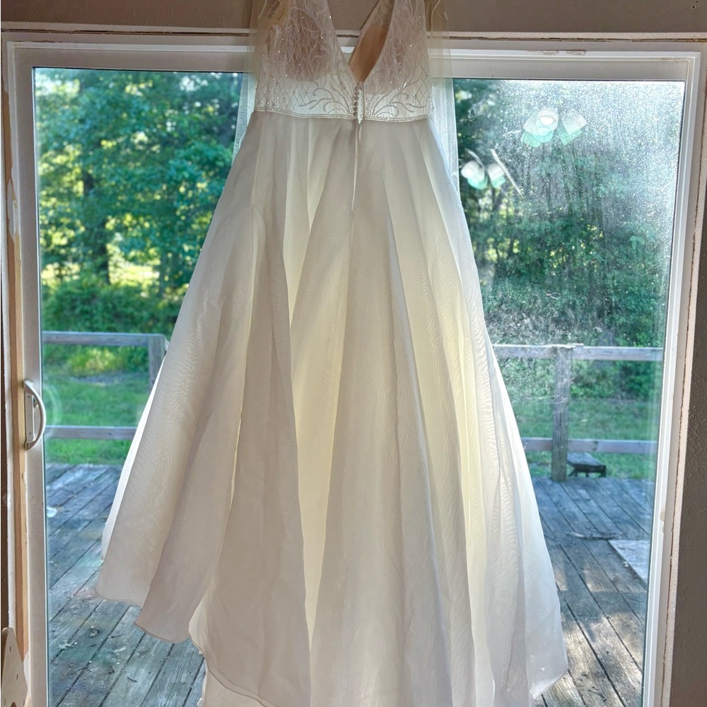 Christina Wu White Wedding Dress with Lace Details - Picture 6 of 7